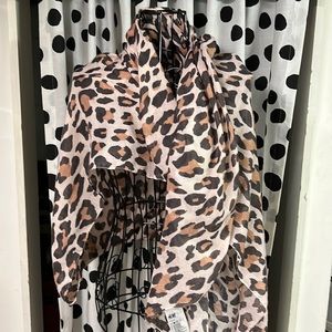 Leopard scarf